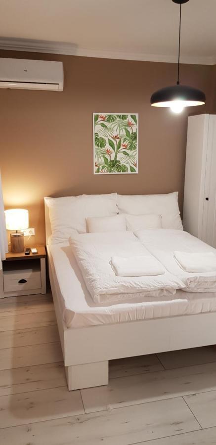 Rigo Apartman Keszthely Esterno foto